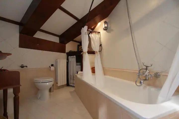 Accogliente Mansarda Nel Cuore Dell Antica Livorno Apartment Екстериор снимка